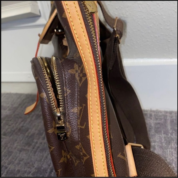 Louis Vuitton Sac A Dos Bosphore Monogram Backpack, 💯 Authentic, Very Clean. - Picture 2 of 7